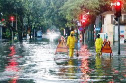 Mưa lớn có khả năng kéo dài 1 tuần, Hà Nội lại lo úng ngập