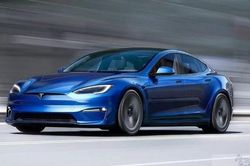 Mỹ điều tra xe Tesla vì lỗi tự phanh
