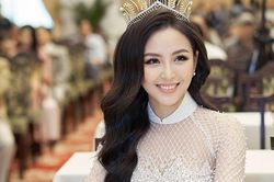 Hoa khôi Nam Bộ Hải Yến đẹp dịu dàng tại sự kiện