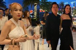 Bị hỏi đi đám cưới của Mạc Văn Khoa bao nhiêu tiền, Trường Giang - Khả Như trả lời thế này!