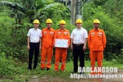Công ty Điện Lực Lạng Sơn: Thiết thực trong chăm lo đời sống công nhânTin khácSẵn sàng cho kỳ thi tuyển sinh vào lớp 10Người đi tìm hình của nước