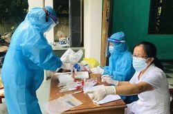 Thêm 806 ca COVID-19 mới, tăng 117 ca so với hôm qua
