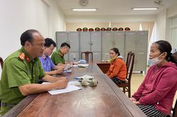 Dở 'chiêu độc', 2 nữ quái trộm nhiều vàng cùng hàng ngàn đô la Mỹ