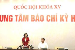 Quốc hội bãi nhiệm tư cách đại biểu Quốc hội và phê chuẩn cách chức Bộ trưởng Bộ Y tế Nguyễn Thanh Long