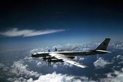 Máy bay ném bom động cơ hạt nhân Tu-95LAL suýt gây thảm họa