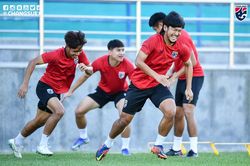 Phóng viên Hàn Quốc bị gây khó dễ ở buổi tập của U23 Thái Lan