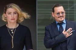 Amber Heard công kích Johnny Depp sau khi được trai lạ cầu hôn