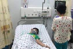 Hiểu lầm tai hại của gia đình khiến trẻ sốt xuất huyết nguy kịch