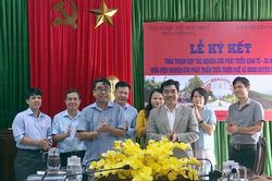Kinh tế Kinh tế Viện Nghiên cứu phát triển tỉnh ký kết hợp tác nghiên cứu phát triển kinh tế - xã hội huyện Nam Đông
