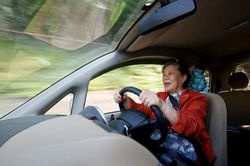 Thế giới Thế giới Italy: Cụ bà 100 tuổi vừa được gia hạn giấy phép lái xe