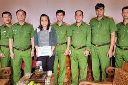 Công an Lâm Đồng thăm hỏi cán bộ, chiến sĩ có hoàn cảnh khó khăn