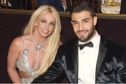 Cha mẹ, em gái và hai con trai không dự cưới Britney Spears