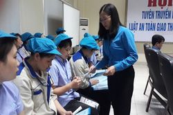 Nam Định: Tổ chức tư vấn pháp luật lưu động cho công nhân năm 2022