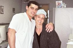 Chồng cũ bị cấm tới gần Britney Spears sau vụ phá lễ cưới