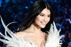 Siêu mẫu Hà Tuệ mất điểm sau bộ ảnh phản cảm