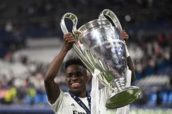 Phong độ trái ngược của dàn tân binh đắt giá cập bến Real Madrid