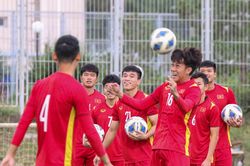 U23 Việt Nam trở lại tập luyện, chuẩn bị cho trận tứ kết với U23 Saudi Arabia