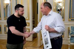Ukraine ngỏ lời muốn có vũ khí hạng nặng, Anh lập tức lên tiếng