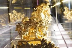 Về Huế chiêm ngưỡng 32 phiên bản kim ấn triều Nguyễn độc đáo