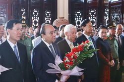 Chủ tịch nước dự Lễ kỷ niệm 110 năm ngày sinh cố Chủ tịch Hội đồng Bộ trưởng Phạm Hùng