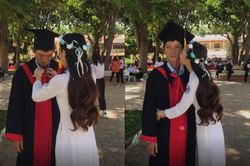 Khoảnh khắc nữ sinh dành tình cảm cho cha trong ngày tốt nghiệp khiến mọi người xúc động