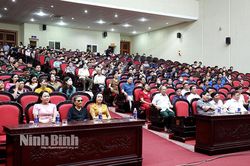 Nhà hát Kịch Việt Nam biểu diễn vở kịch 'Bão tố Trường Sơn'