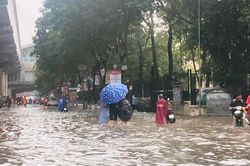 Mưa giông còn duy trì nhiều ngày, La Nina khiến thời tiết cực đoan hơn ở Bắc bộ