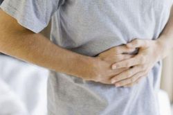 Duy trì thói quen xấu này sau ăn người đàn ông phải 'trả giá đắt'