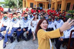Hà Myo và 'Ký sự Trường sa'