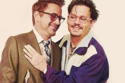 Iron Man mừng Depp thắng kiện