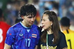 Vì sao lời mời của Madam Pang bị Ben Davis khước từ?