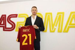 Chia tay Man United, Matic tái hợp Mourinho tại Roma