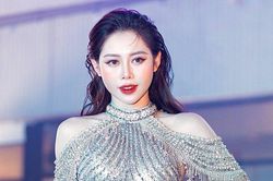 TikToker 'Nữ chủ tịch' đôi co với NTK của HH Khánh Vân vì bị mang hình ảnh đi 'PR chùa'