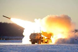 Sức mạnh hệ thống tên lửa phóng loạt mà Mỹ viện trợ Ukraine