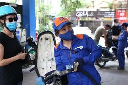 Nóng việc mua xăng từ Malaysia, dự trữ xăng dầu của doanh nghiệp: Bộ Công Thương nói gì?