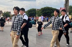 Bắt gặp Lee Jun Ki ở Hội An: Phía trên quần áo bảnh bao, phía dưới nhìn xuống 'hú hồn'