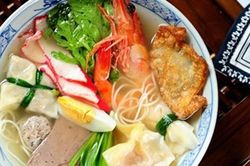 Không đâu có được món sủi cảo mỳ vằn thắn tuyệt hảo, hợp khẩu vị người Hà Nội như ở đất Hà Nội