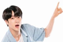 Jin BTS miệt mài đi săn hàng, khổ không khác gì ARMY