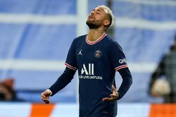 Neymar muốn ở, PSG lại muốn bán để tránh án phạt từ UEFA