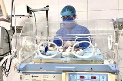 Cứu sống trẻ sinh non 1,6 kg xuất huyết não, rối loạn đông máu nguy kịch