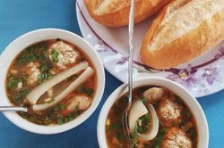 Quán bánh mì ngon nhất Đà Lạt luôn đông nghịt khách