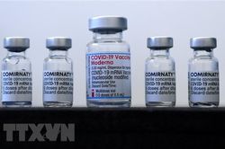 Mỹ duyệt tiêm vaccine mRNA ngừa COVID-19 cho trẻ 6 tháng đến 5 tuổi