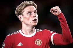 Man United còn cách De Jong 5 triệu euro