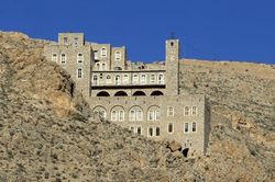 Tu viện 1.300 tuổi ở Syria mở cửa trở lại đón du khách