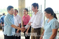 Chủ tịch UBND tỉnh Nguyễn Văn Sơn tiếp xúc cử tri xã An Khang