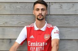 Arsenal công bố tiền vệ trị giá 40 triệu euro