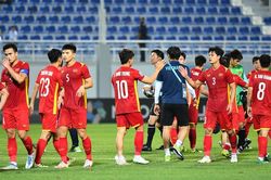Dàn sao Hà Nội FC được thưởng 3 tỷ đồng