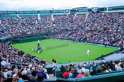 Wimbledon bắt đầu tranh tài