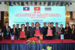 Thắt chặt quan hệ hợp tác giữa 3 tỉnh Quảng Trị - Savannakhet - Mukdahan