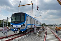 Dự án metro số 1 TPHCM: Lỗi hẹn, khó khăn bủa vây